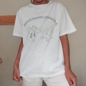 Cute boxy white tee with animals, Size S/M (purchased in Korea)